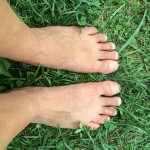 earthing/ feet in grass